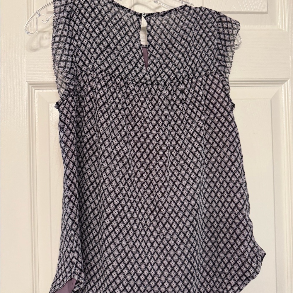 LOFT Black and White Patterned Blouse - Picture 4 of 4